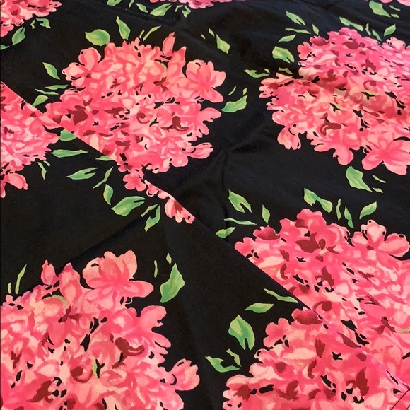 Women’s size 14 skirt - Picture 2 of 3